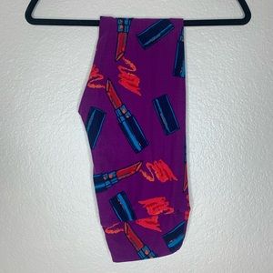 Lipstick Print Lularoe OS Leggings